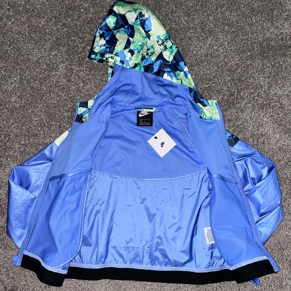 🩵🪻Girls🪻🩵 Nike jacket size Large - Picture 5 of 5